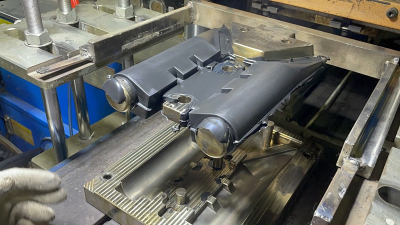 Rubber trailing shoes used for the slurry machine.